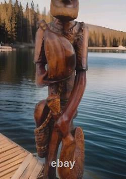 Sculpture en bois folklorique caribéen homme en bois sculpté à la main très détaillée de 2 pieds 7 pouces