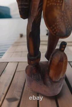 Sculpture en bois folklorique caribéen homme en bois sculpté à la main très détaillée de 2 pieds 7 pouces