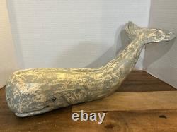 Sculpture en bois sculpté de baleine spermatoïde vintage 17 Art populaire