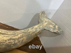 Sculpture en bois sculpté de baleine spermatoïde vintage 17 Art populaire