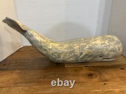 Sculpture en bois sculpté de baleine spermatoïde vintage 17 Art populaire
