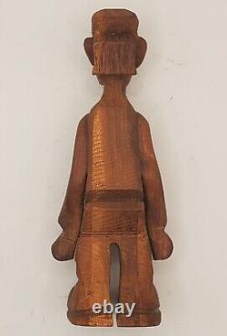 Sculpture en bois sculptée à la main d'un homme, art populaire des années 1930, signée Lisowski
