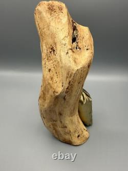 Sculpture en bois sculptée de Santa vintage par un artiste, art populaire