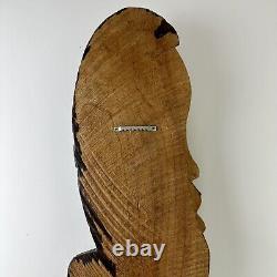 Sculpture murale en bois sculptée à la main d'art populaire africain homme femme décoration