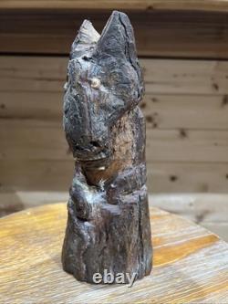Sculpture primitive effrayante bizarre en bois sculpté ancien, trouvée dans une grange 9