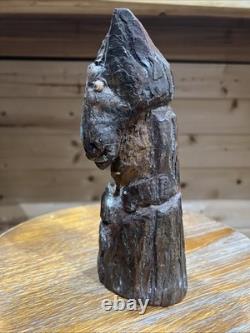 Sculpture primitive effrayante bizarre en bois sculpté ancien, trouvée dans une grange 9