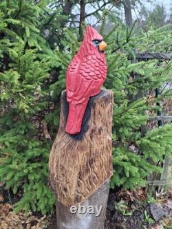 Sculpture statue d’art de décoration intérieure en bois de cardinal sculpté à la tronçonneuse