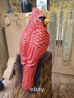 Sculpture statue d’art de décoration intérieure en bois de cardinal sculpté à la tronçonneuse