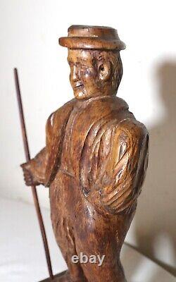 Sculpture statue en bois sculpté à la main représentant un homme Jaeger, œuvre populaire antique de 1751
