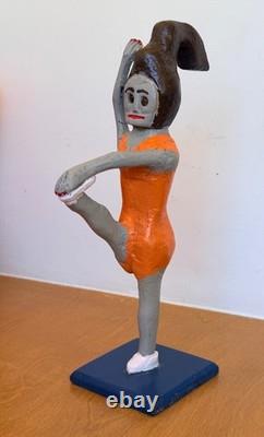 Sculpture statue figurine d’art populaire du Kentucky en bois sculpté Denzil Goodpaster vintage MCM
