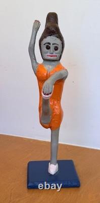 Sculpture statue figurine d’art populaire du Kentucky en bois sculpté Denzil Goodpaster vintage MCM