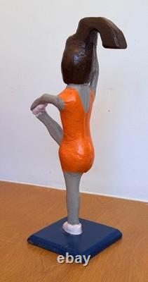 Sculpture statue figurine d’art populaire du Kentucky en bois sculpté Denzil Goodpaster vintage MCM