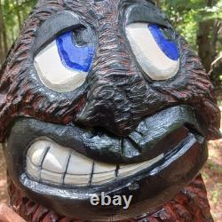 Sculpture sur bois de Bigfoot Sasquatch 26 pouces Monstre Yeti Panneau FK Off Art Populaire