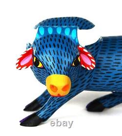 Sculpture sur bois de Oaxaca Armando Jimenez Taureau Toro Oaxaca Art populaire mexicain Alebrije
