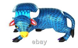 Sculpture sur bois de Oaxaca Armando Jimenez Taureau Toro Oaxaca Art populaire mexicain Alebrije