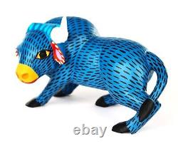 Sculpture sur bois de Oaxaca Armando Jimenez Taureau Toro Oaxaca Art populaire mexicain Alebrije