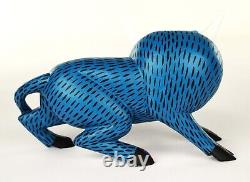 Sculpture sur bois de Oaxaca Armando Jimenez Taureau Toro Oaxaca Art populaire mexicain Alebrije