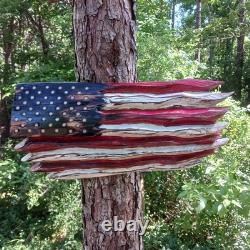 Sculpture sur bois en forme de drapeau américain en bois, patriotique et rustique. 223 2ème amendement