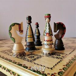 Soviétique Jeu D’échecs Sculpté À La Main En Bois Russie Vintage Urss Antique Art Populaire