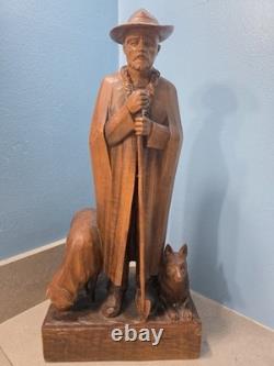 Statue d'art populaire vintage de 1954 en bois sculpté à la main de berger allemand et d'animaux, 17 pouces de hauteur