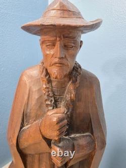 Statue d'art populaire vintage de 1954 en bois sculpté à la main de berger allemand et d'animaux, 17 pouces de hauteur