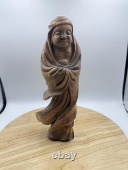 Statue de Daruma en bois sculpté à la main japonaise antique 12 x 5,5 Art populaire