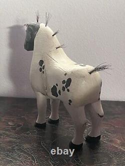 Statue de cheval sculptée à la main vintage en bois, décor en sculpture, art populaire, 21,5 cm de hauteur