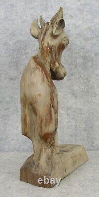Statue de chèvre en bois sculpté d'art populaire vintage signée Bill Carlson.