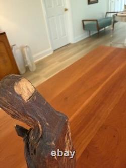 Statue de la Madone en bois sculpté à la main ViTG, Reine du Monde, 12,5 art populaire signée JW