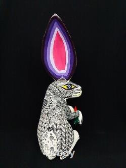 Superbe lapin en bois sculpté oaxaquène Alebrije. Art populaire mexicain