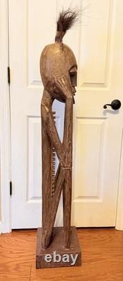 Support CD ou jeu en bois sculpté à la main, artisanal, folk art, africain, unique et grand 52