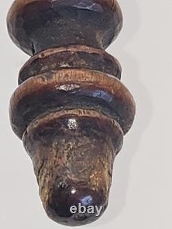 TRÈS RARE ! Rattle d'art populaire victorien antique en bois sculpté couronne d'épines