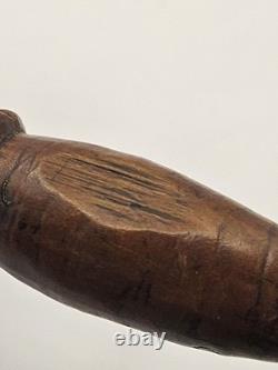 TRÈS RARE ! Rattle d'art populaire victorien antique en bois sculpté couronne d'épines