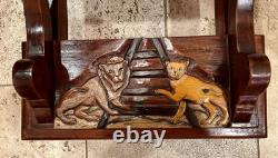 Tabouret en bois sculpté et peint de style folk art vintage unique en forme d'Arche de Noé