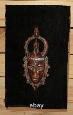 Vintage Africain Sculpture À La Main Mural En Bois Suspension Masque Figurine