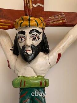 Vintage Mexicain Folk Art Primitif 25 Grand Bois Sculpté Crucifix, Jésus, Croix
