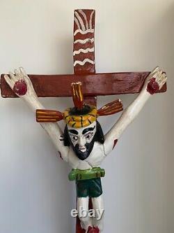 Vintage Mexicain Folk Art Primitif 25 Grand Bois Sculpté Crucifix, Jésus, Croix