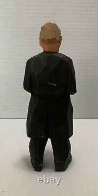 Vintage Sven Main Sculptée Dessin Populaire En Bois Figure Prêtre Homme 7 Pouces De Grande Signature