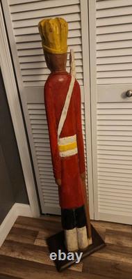 Vtg #2 Art Populaire Sculpté en Bois Soldat Anglais LANCER c. 1857 Sculpture Peinte 36