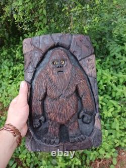  sculpture de tronçonneuse Big Foot Yeti Sasquatch Monstre à accrocher en cyprès